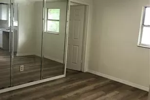 5706 E 30th Ave, Tampa, FL 33619 - Photo 9