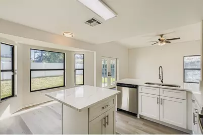 8601 Flowing Brook Court, Tampa, FL 33635 - Photo 11