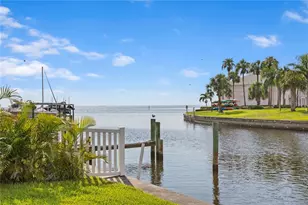 540 Dolphin Ave SE, Saint Petersburg, FL 33705 - Photo 21