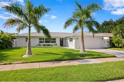 540 Dolphin Avenue SE, Saint Petersburg, FL 33705 - Photo 3
