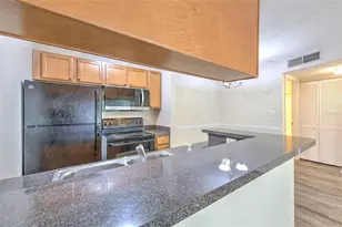 308 Lake Parsons Green, Brandon, FL 33511 - Photo 13