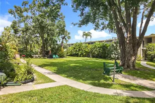 4051 58th St N, Saint Petersburg, FL 33709 - Photo 11