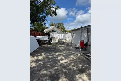 5834 Sussex Drive, Tampa, FL 33615 - Photo 5