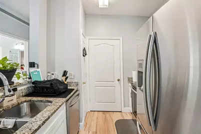 10505 Villa View Circle, Tampa, FL 33647 - Photo 9