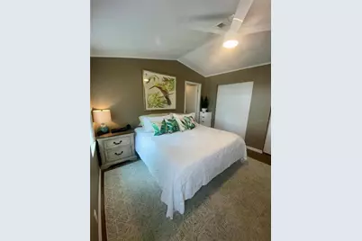 7049 Mount Essex Drive NE #521, Saint Petersburg, FL 33702 - Photo 13