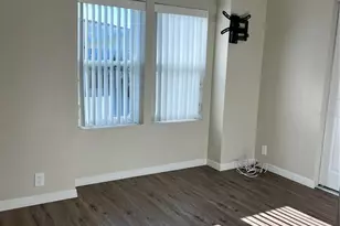 7049 Mt Essex Dr NE, Saint Petersburg, FL 33702 - Photo 31