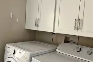 7049 Mt Essex Dr NE, Saint Petersburg, FL 33702 - Photo 37