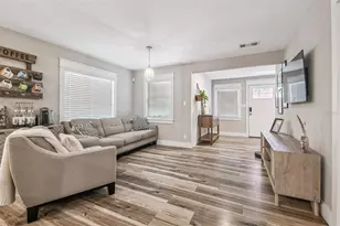 8504 N Highland Ave, Tampa, FL 33604 - Photo 11