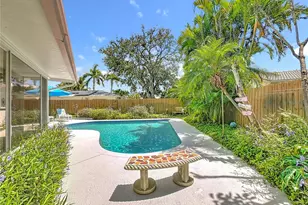 37 Dolphin Dr, Treasure Island, FL 33706 - Photo 33