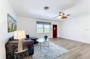 37 Dolphin Dr, Treasure Island, FL 33706 - Photo 5