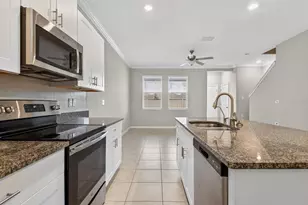 31967 Blue Passing Loop, Wesley Chapel, FL 33545 - Photo 7