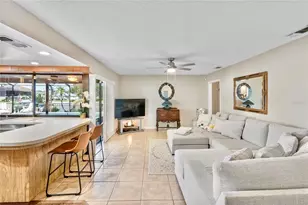 727 Flamingo Dr, Apollo Beach, FL 33572 - Photo 17