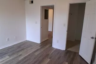 10200 Gandy Blvd N, Saint Petersburg, FL 33702 - Photo 15