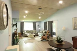 995 Spinnaker Ct, Tarpon Springs, FL 34689 - Photo 7