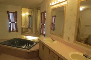 36603 Jodi Ave, Zephyrhills, FL 33542 - Photo 23