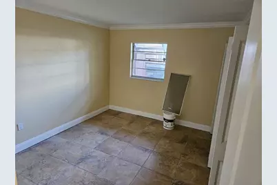 2424 W Tampa Bay Boulevard #I102, Tampa, FL 33607 - Photo 7