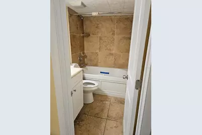 2424 W Tampa Bay Boulevard #I102, Tampa, FL 33607 - Photo 5