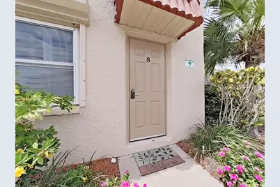 10038 62nd Terrace N #8, Saint Petersburg, FL 33708 - Photo 3