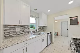 10038 62nd Terrace N, Saint Petersburg, FL 33708 - Photo 11