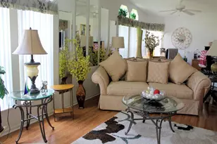 25 Thatch Palm St W, Largo, FL 33770 - Photo 9