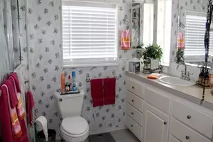 25 Thatch Palm St W, Largo, FL 33770 - Photo 17