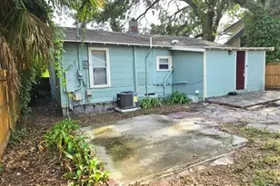 835 Newton Ave S, Saint Petersburg, FL 33701 - Photo 23