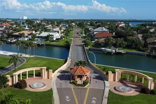 5853 Leeland St S, Saint Petersburg, FL 33715 - Photo 37