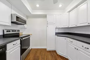 7400 Sun Island Dr S, South Pasadena, FL 33707 - Photo 9