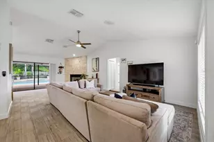 10975 96th St, Largo, FL 33773 - Photo 5