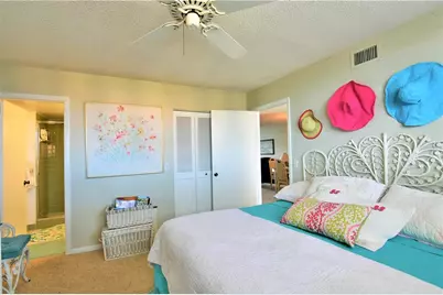 18304 Gulf Boulevard #504, Redington Shores, FL 33708 - Photo 5