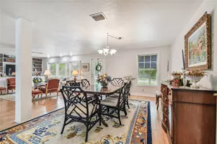 1300 N Farragut Dr N, Saint Petersburg, FL 33710 - Photo 5