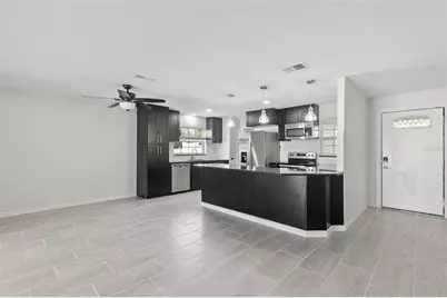 310 94th Avenue N, Saint Petersburg, FL 33702 - Photo 5