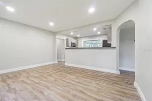 1003 N Bracewell Dr, Plant City, FL 33563 - Photo 13