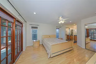 8012 26th Ave N, Saint Petersburg, FL 33710 - Photo 11