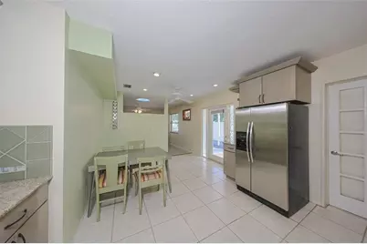 8012 26th Avenue N, Saint Petersburg, FL 33710 - Photo 7