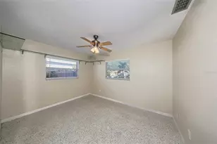 8012 26th Ave N, Saint Petersburg, FL 33710 - Photo 21