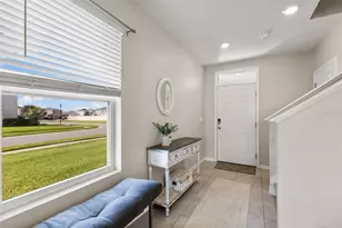 34212 Jasper Stone Dr, Wesley Chapel, FL 33543 - Photo 5