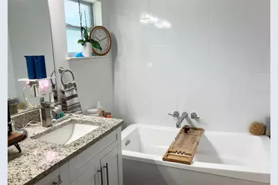 2101 Queensboro Avenue S, Saint Petersburg, FL 33712 - Photo 9