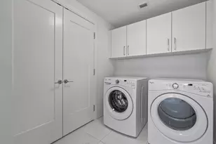 100 1st Ave N, Saint Petersburg, FL 33701 - Photo 29