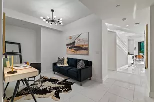 100 1st Ave N, Saint Petersburg, FL 33701 - Photo 17