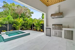 3114 W Grace St, Tampa, FL 33607 - Photo 3