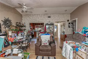 10039 88th St, Seminole, FL 33777 - Photo 5