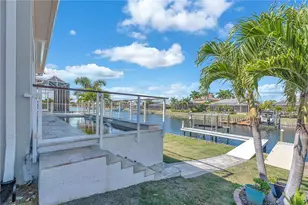 5305 Wishing Arch Dr, Apollo Beach, FL 33572 - Photo 9