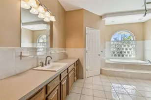 284 Peninsula Ave, Tarpon Springs, FL 34689 - Photo 21