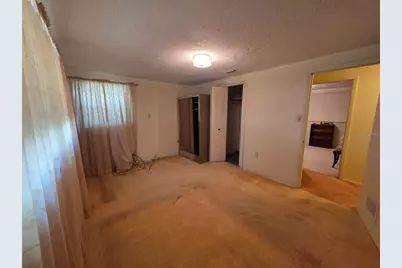 1516 NE 5th Place, Gainesville, FL 32641 - Photo 9