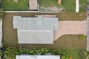 1783 Mississippi Ave NE, Saint Petersburg, FL 33703 - Photo 17