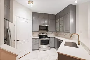 761 Mainsail Dr, Tampa, FL 33602 - Photo 17