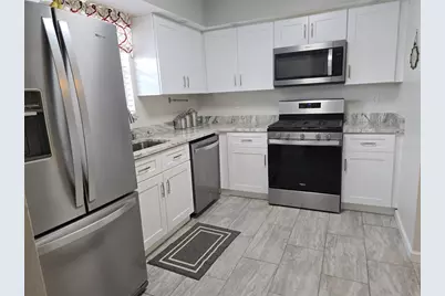 5920 80th Street N #406, Saint Petersburg, FL 33709 - Photo 5
