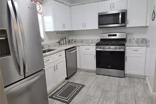 5920 80th St N, Saint Petersburg, FL 33709 - Photo 5