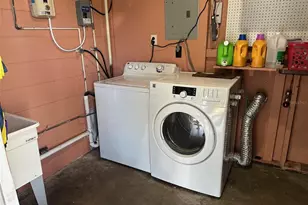 9195 Enchantment Dr, Largo, FL 33773 - Photo 11